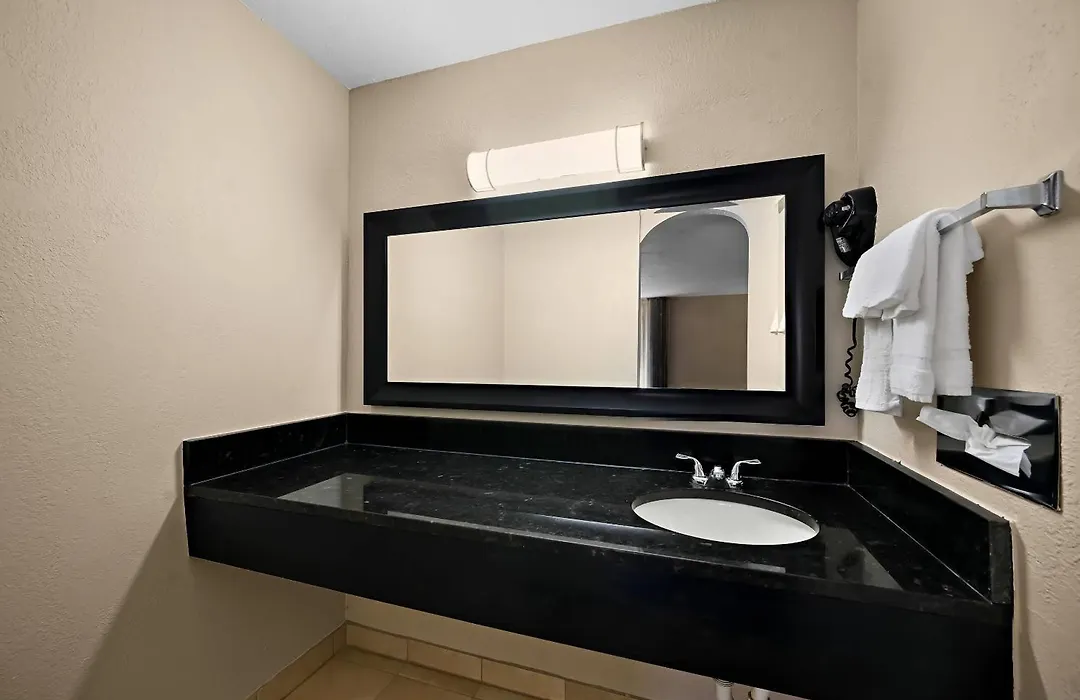 Quality Inn Fort Myers Cape Coral-1